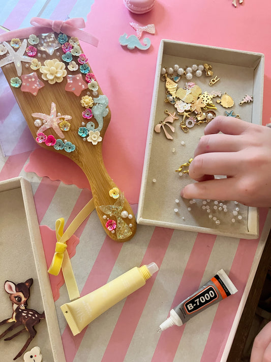 Hairbrush Glam Party